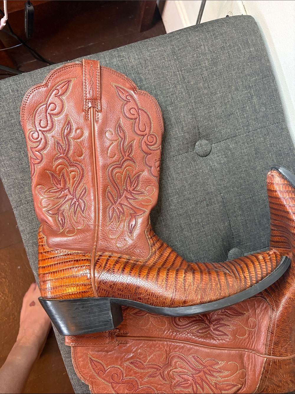 Ariat lizard cowboy boots - Picture 7 of 8